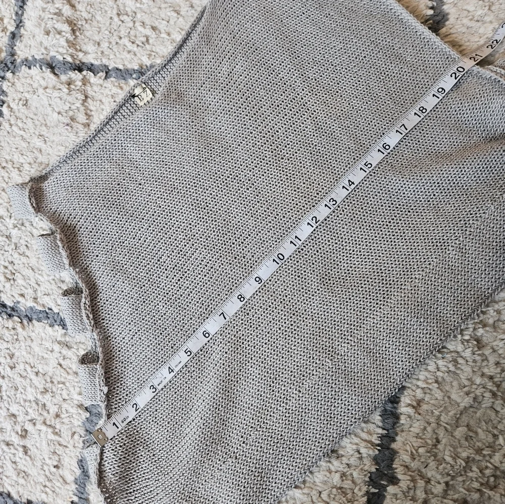 Small Boutique Brand Knit Trendy Lightweight Top Small - Picture 6 of 6